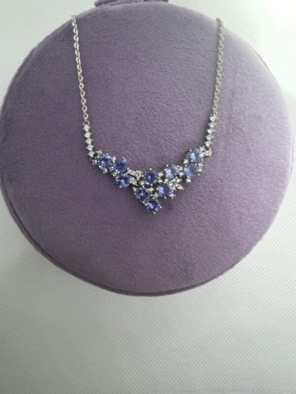 Radiance Redefined: The Tanzanite Elegance Necklace