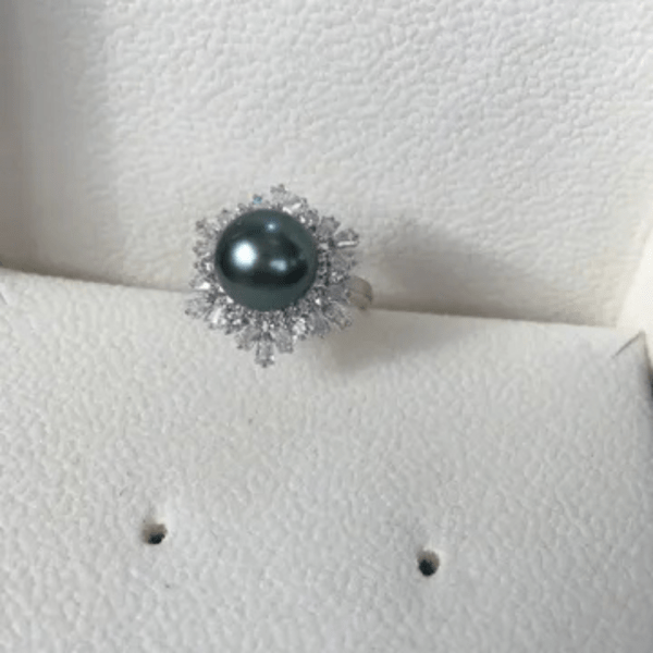 Black Tahitian Pearl Ring