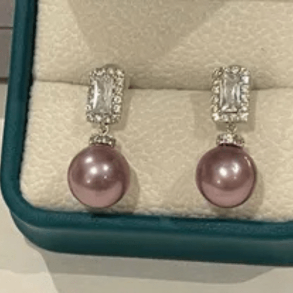 Elegant Cultured Pearl Earrings in 18K White Gold